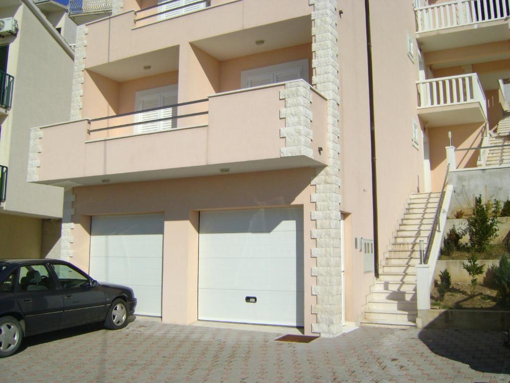 מימיצה Apartments Maras מראה חיצוני תמונה